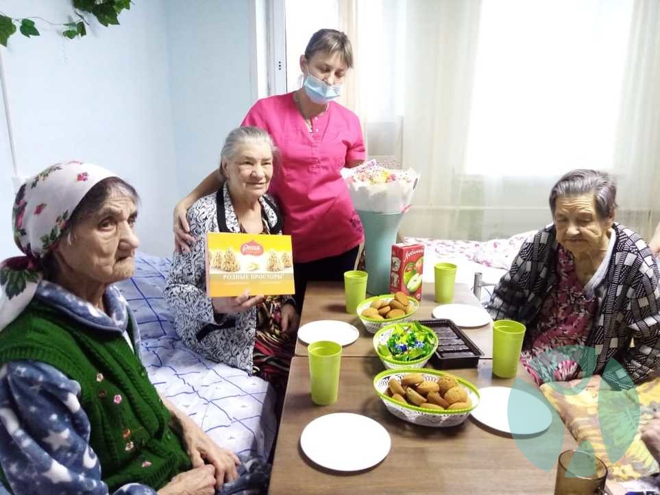 Дом престарелых г. Красноярск: Будни пансионата для пожилых в Красноярске (январь 2022)